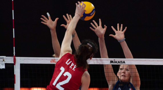  范德赞尚逆转取胜，日内瓦站决胜盘抢七定乾坤