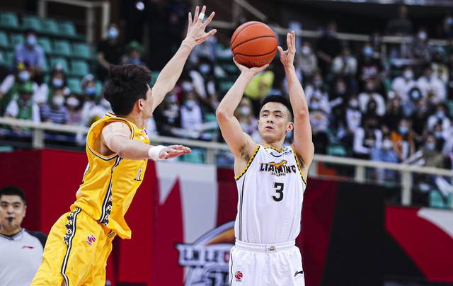  赵继伟末节发威助辽宁逆转浙江广厦