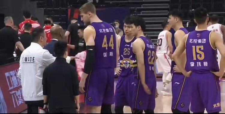  天津先行者三分命中率超四成轻取青岛