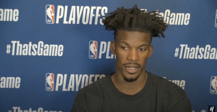  热火巴特勒强硬突破造犯规罚球制胜