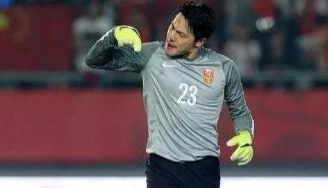  门将神扑力保城门，零封对手收获赞誉